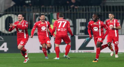 خليفة نيستا.. مونزا يستعين بمدرب لم يفز بأي مباراة في مسيرته مع كرة القدم